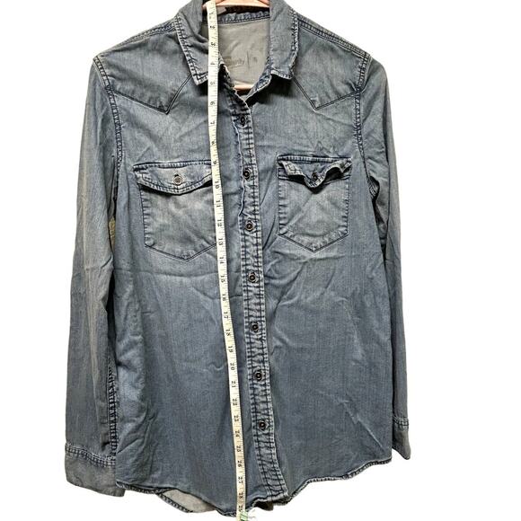 Gap Maternity Shirt, Denim Size Small - Picture 4 of 5